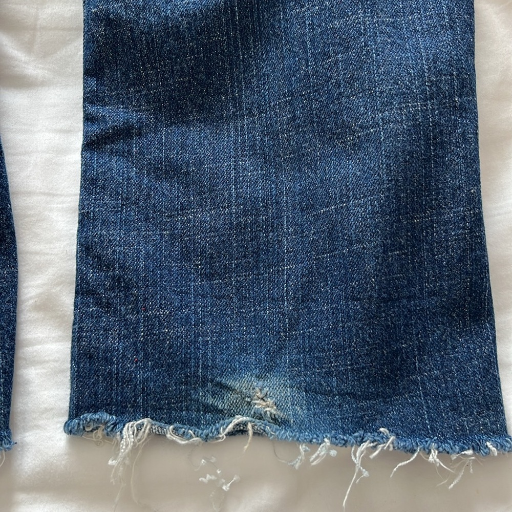 True Religion Jeans Becky Cut Off Hem Frayed/Small Hole Distressed Size 32 - Picture 9 of 16